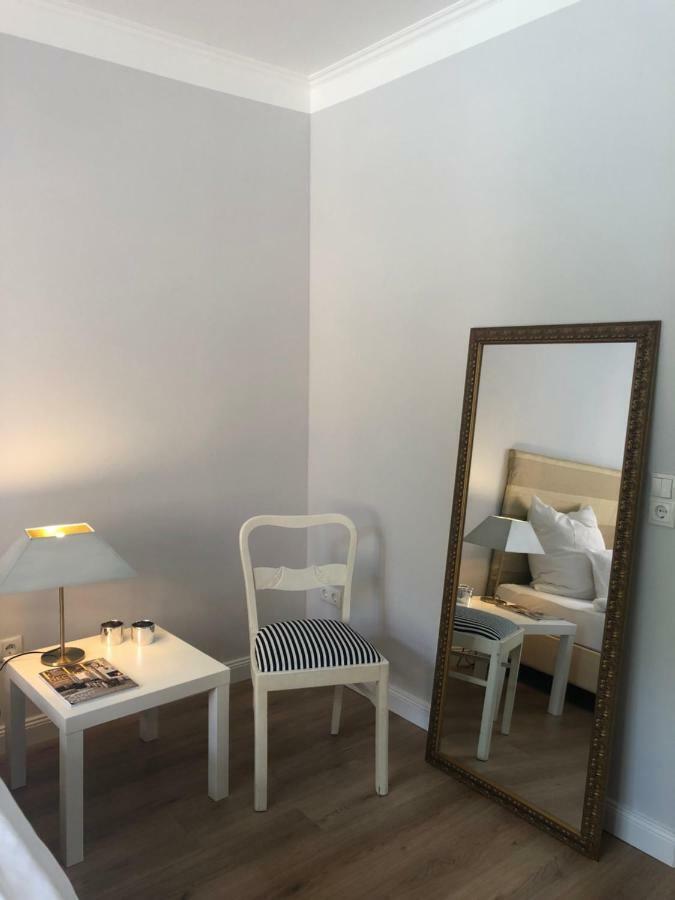 Gestorfer Koetnerhof Business Und Landlust Apartment Springe Bagian luar foto